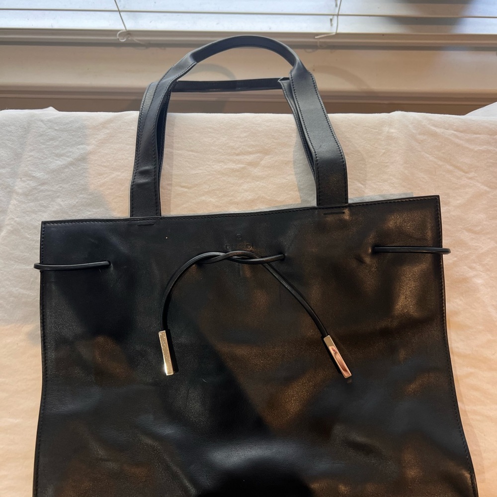 Vintage Elegant Black Leather Gucci Purse